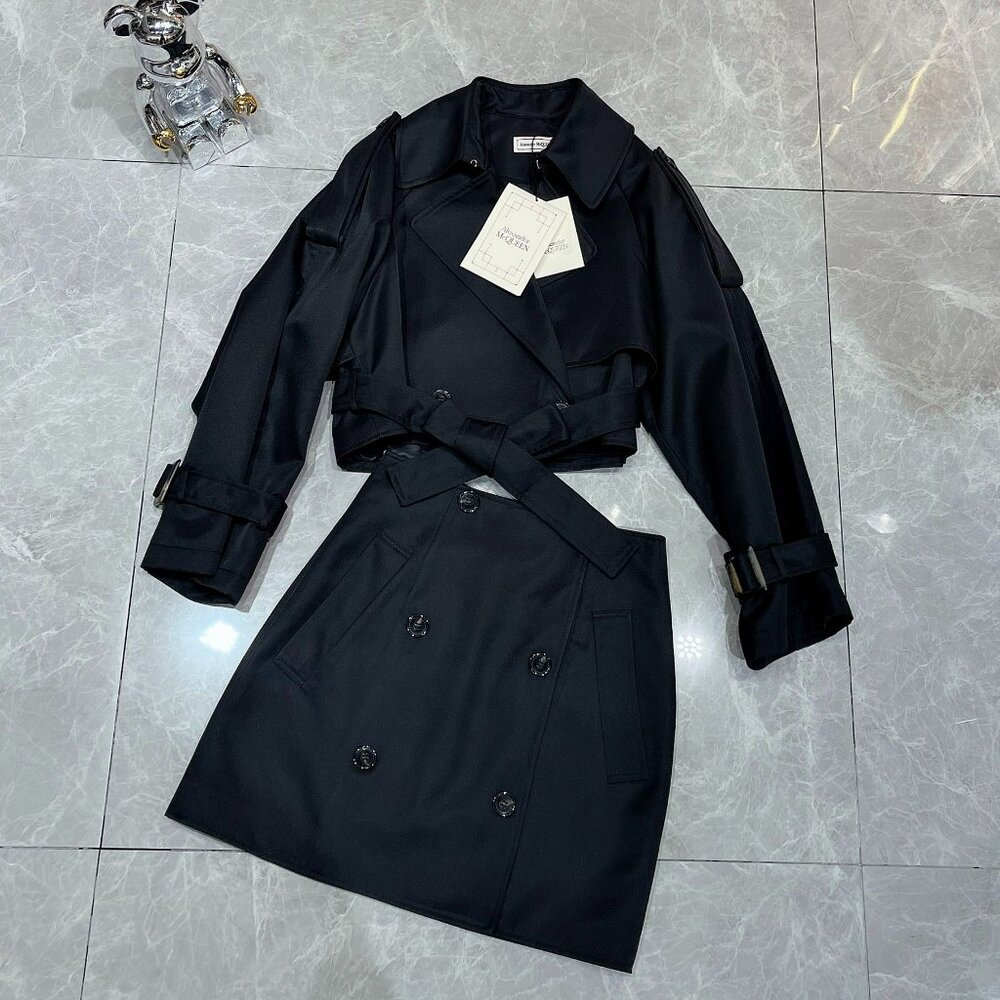 Alexander McQUEEN 2025 New Suit